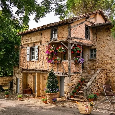 Le Colombage Сasa de vacaciones Espinas